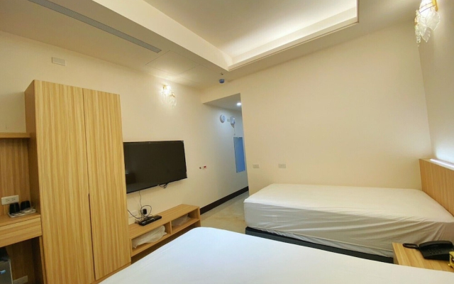 L.L Hotel