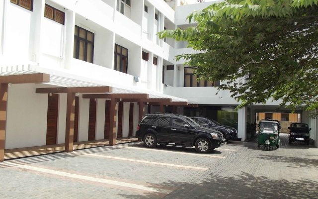 Отель Subhas Hotel Шри-Ланка, Джафна - отзывы, цены и фото номеров - забронировать отель Subhas Hotel онлайн вид на фасад