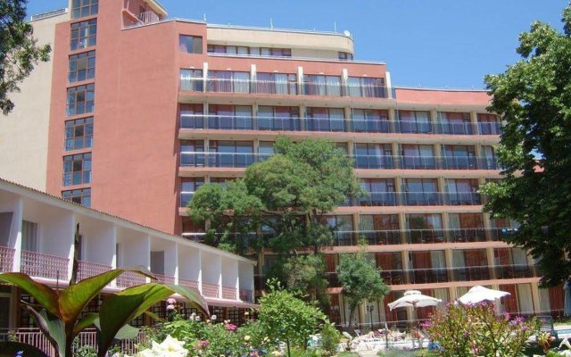 Отель Jupiter Болгария, Солнечный берег - отзывы, цены и фото номеров - забронировать отель Jupiter онлайн вид на фасад
