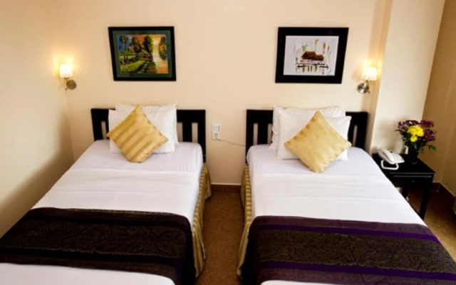 Town View Hotel Khan 7 Makara