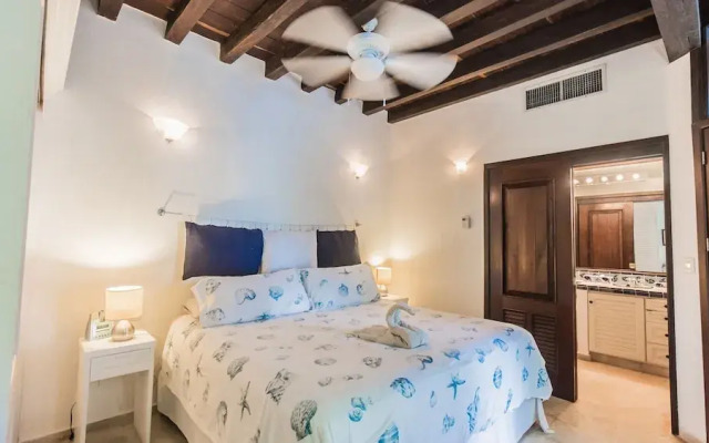 Royal Palms 5 2 Bedroom Condo by RedAwning