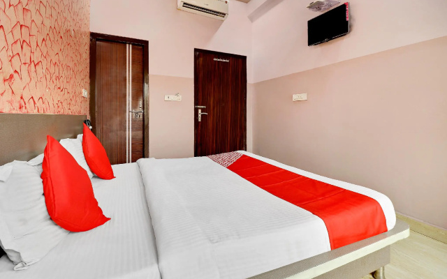 OYO 45391 Hotel Ananda & Restaurant