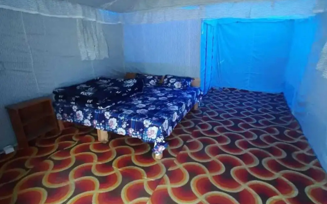 The Gazzaar Riverside camp