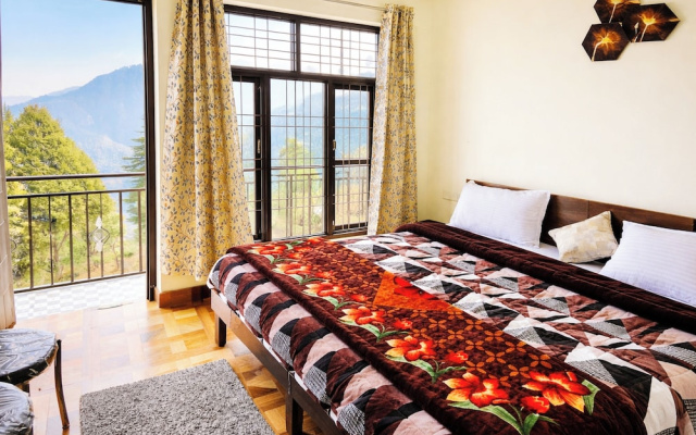 Hotel Kaafal Homestay Mussoorie