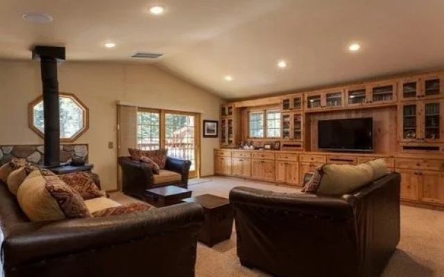 Kings Court Vacation Rental By Redawning