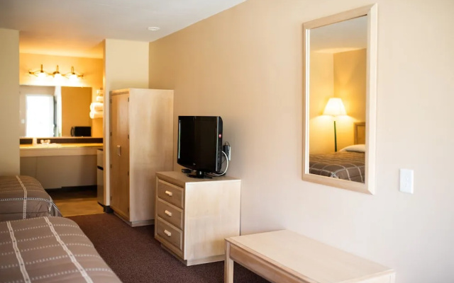 Summers Inn