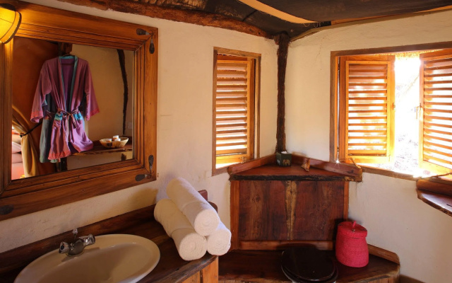 Elewana Lewa Safari Camp