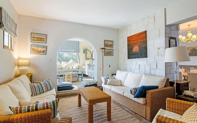 Magnificent Villa in Andalusia near Beach