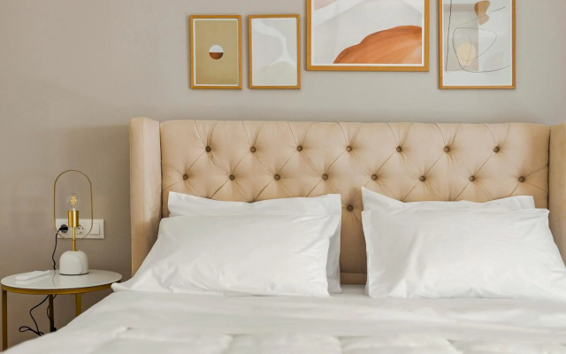 HoneyBee Apartment