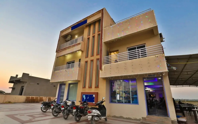 OYO 29155 Village Hotel