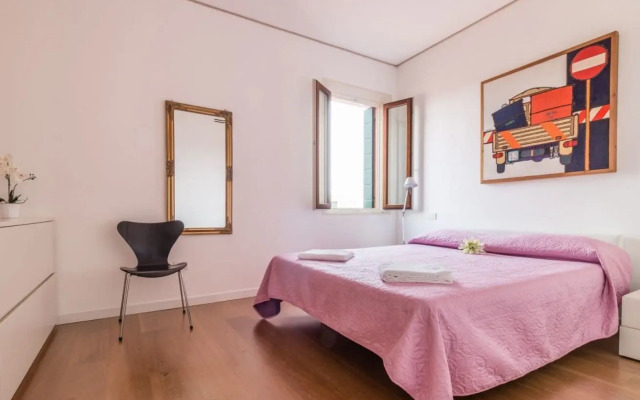 Canal View Apartment