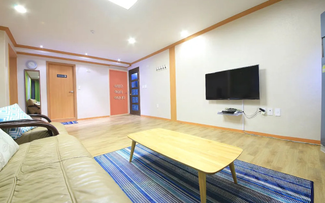 Gangneung Gyeongpo J Pension
