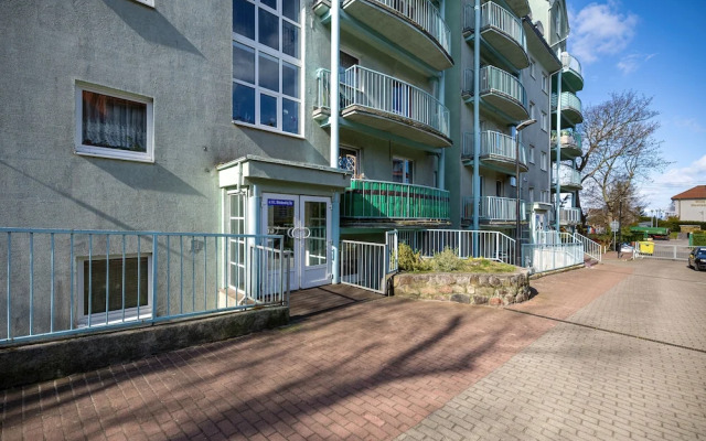 Sklodowskiej-curie Apartments by Renters