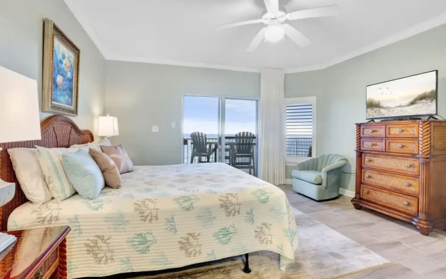 Admirals Quarters 802