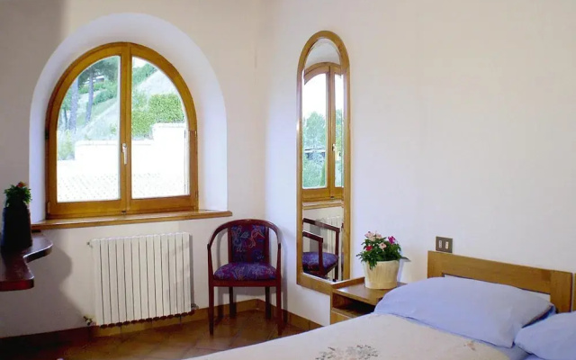 Hotel in Marche With Scenic Hiking Trails