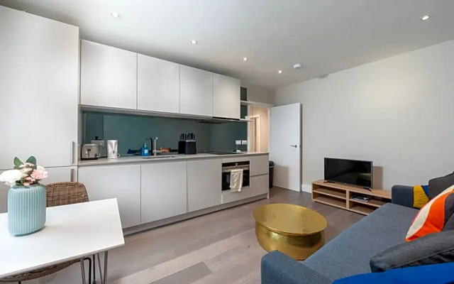 Meriden Court by CAPITAL