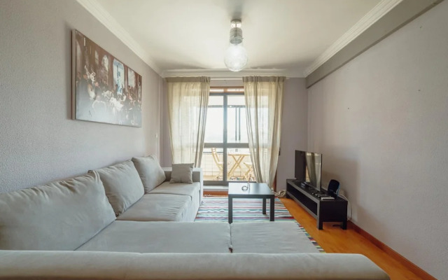 Matosinhos SEA Side 2BD by Vacationy