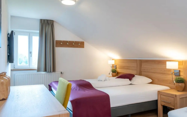 Spacious Chalet in Zell am See Near the Lake