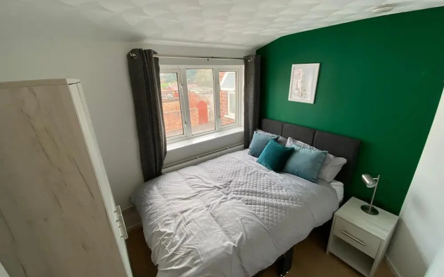 3 Bedroom Apartment