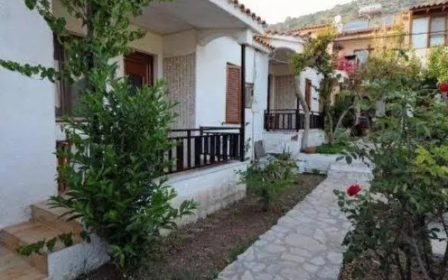Stathoula House
