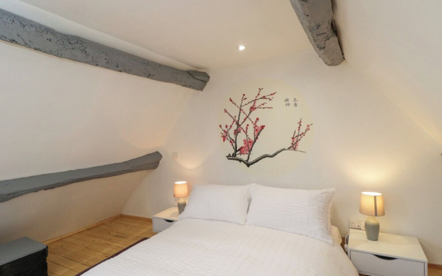 Coach House