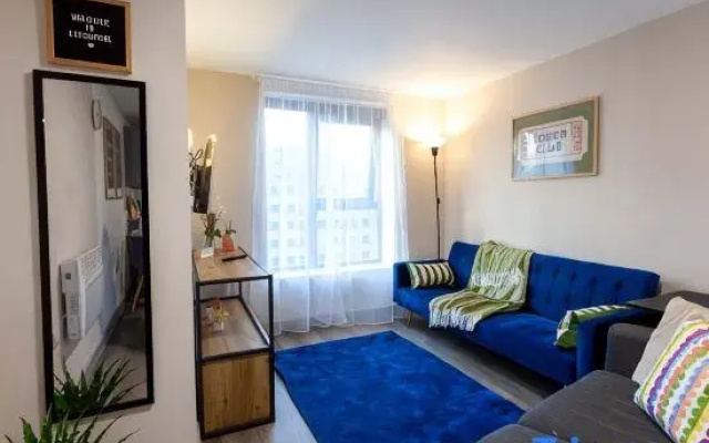 Modern Liverpool Flat | Contractors & Work Trips %