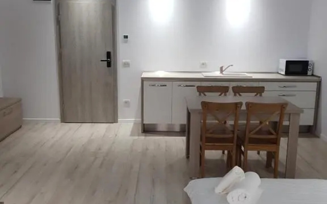 Happy Residence