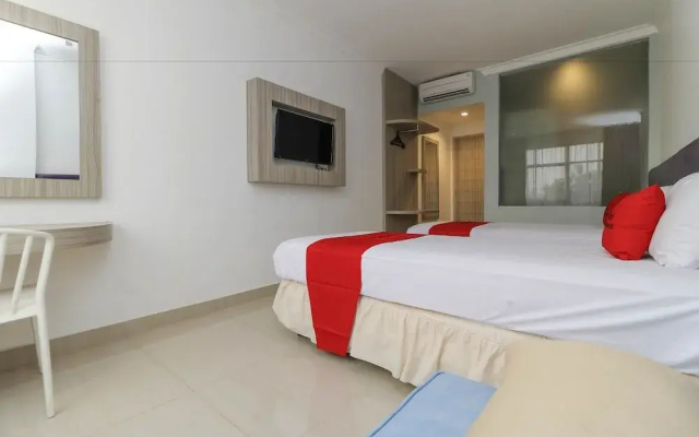 RedDoorz @ Jalan Mangkunegara
