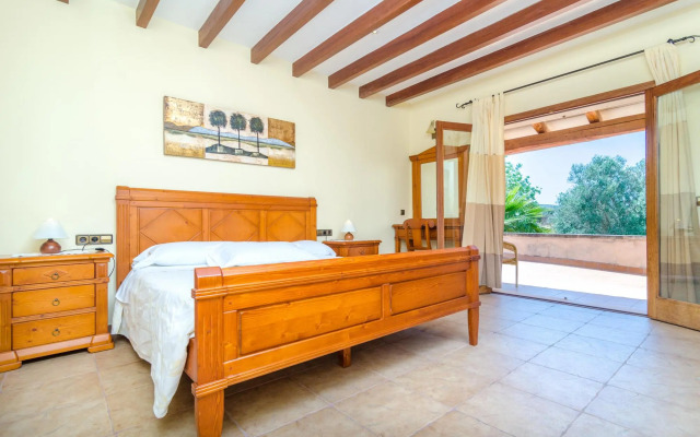 Finca Es Porrassar in Cas Concos des Cavaller