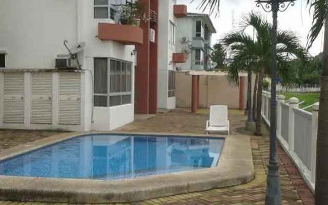 Apartamento Amoblado URB Volare