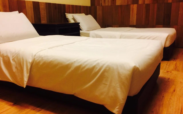 Hoover Hotel