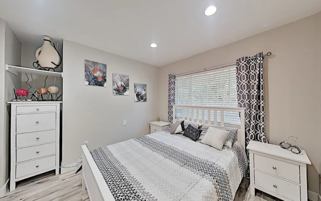 8131indi 2 Bedroom Home