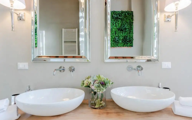 Villa Lina in Lucca With 4 Bedrooms and 3 Bathrooms