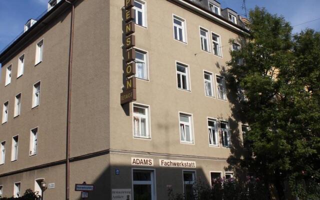 Hotel Pension Schmellergarten Мюнхен вид на фасад