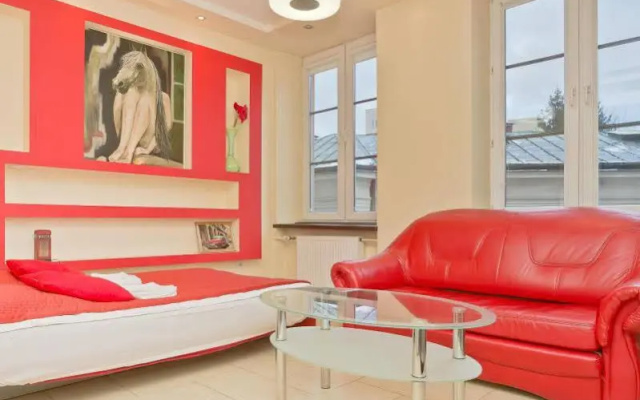 Goodnight Warsaw Apartments