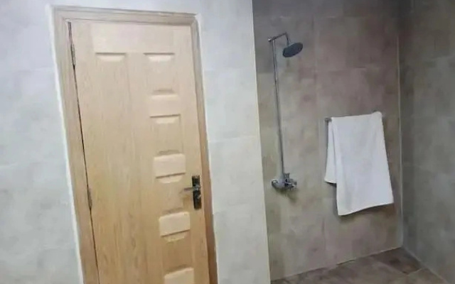 Parkway Apartments
