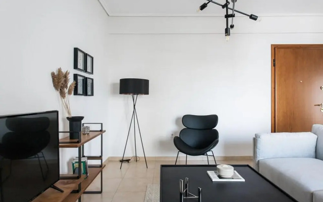 UPSTREET Superb & Comfy 2 BD Apt-Marousi