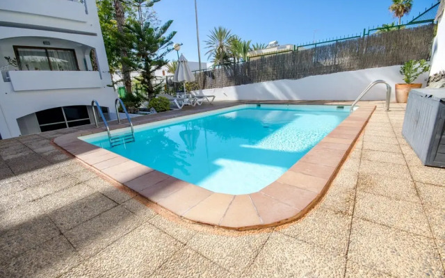Holiday Apartment Domenico Near the San Agustin Beach