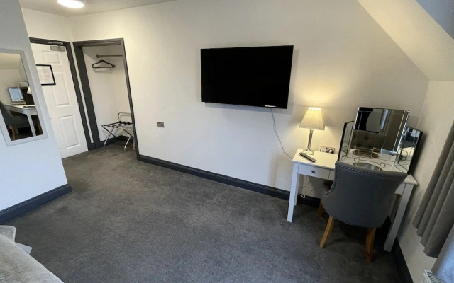 Cadmore Lodge Hotel