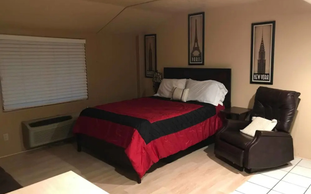 Economy Guest Village and Apartments