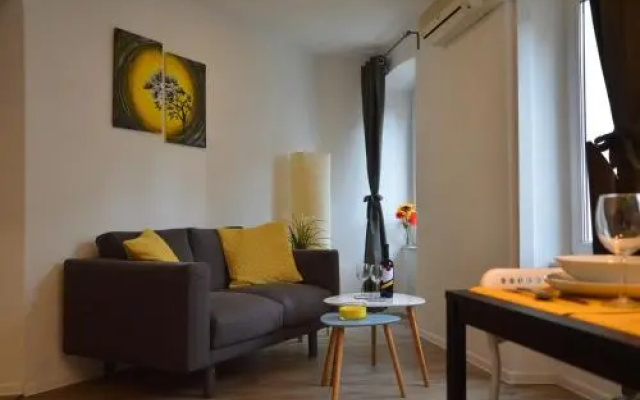 Dinghy Apartment