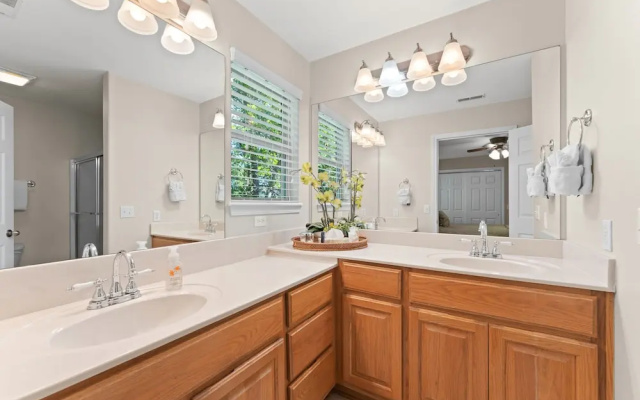 Heavenly Hideaway 2 Bedroom Condo by RedAwning