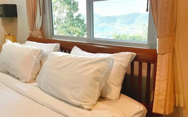Entire Boho Luxe Villa & Spa Overlooking Patong