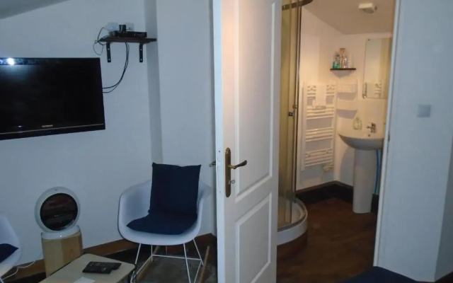 43 Rue des Quarts