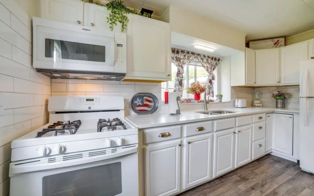 Private Plainfield Retreat w/ Gas Grill + Patio