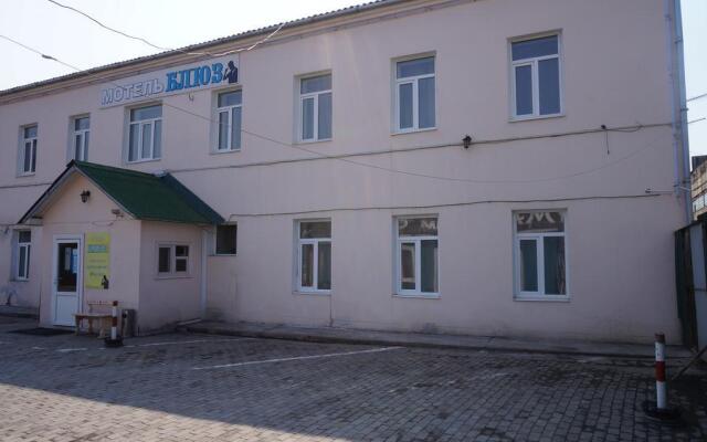 Гостиница Motel Blues в Уссурийске отзывы, цены и фото номеров - забронировать гостиницу Motel Blues онлайн Уссурийск вид на фасад