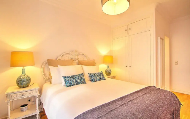 In the Heart of Bairro Alto-live Like a Local