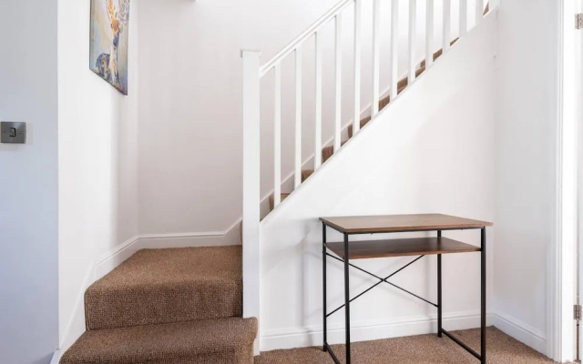 Stunning 3-bed House in Derby