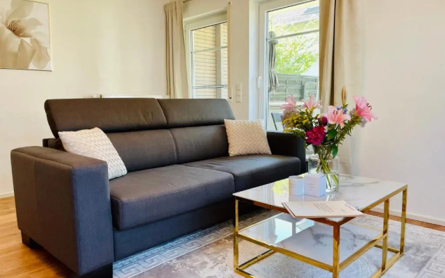 Ferien-Apartment Silberweide mit Privatstrand