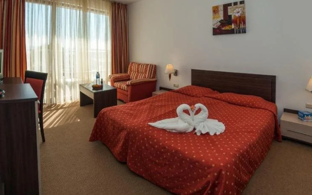 Hermes Alexandria Club Hotel